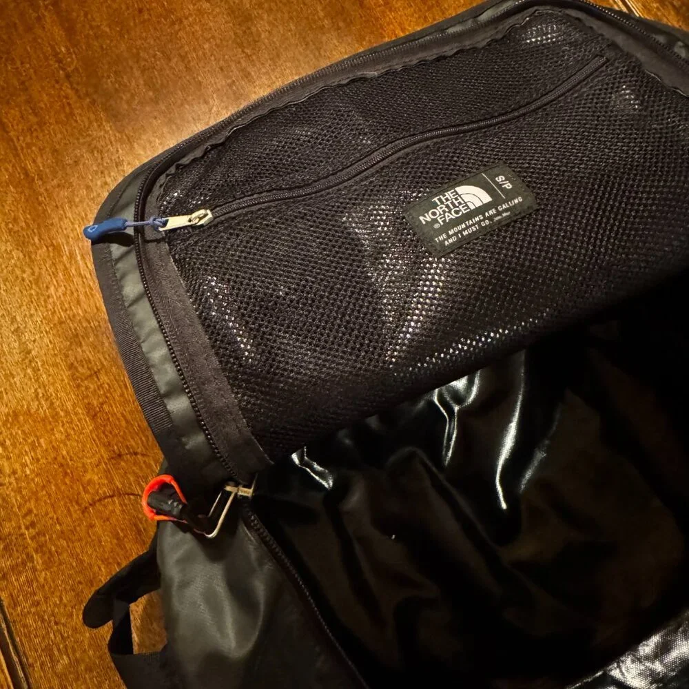 north face basecamp duffle size small